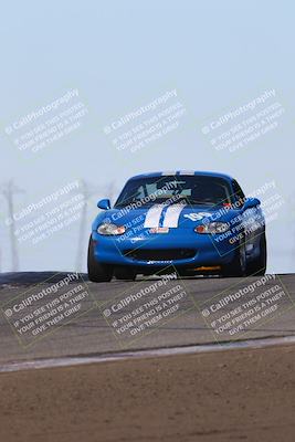 media/Oct-26-2025-CalClub SCCA (Sun) [[8ce1e69566]]/Group 5/Grapevine/